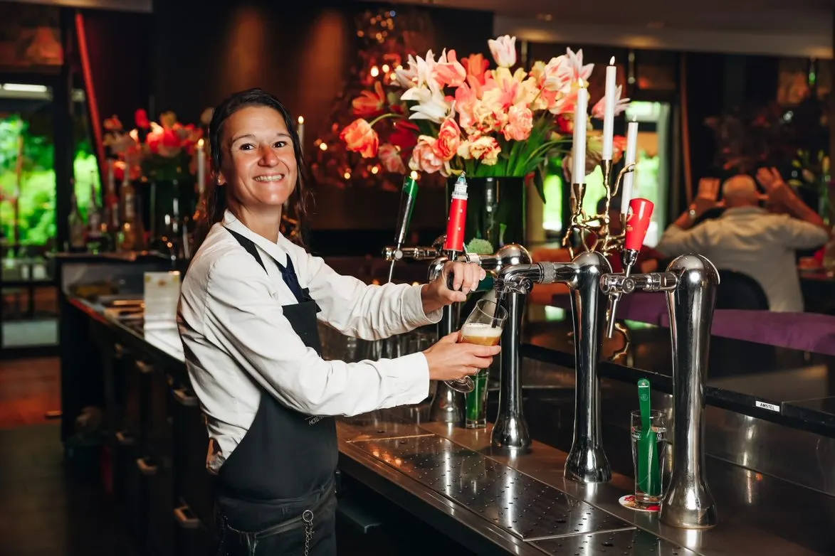 Bar medewerker