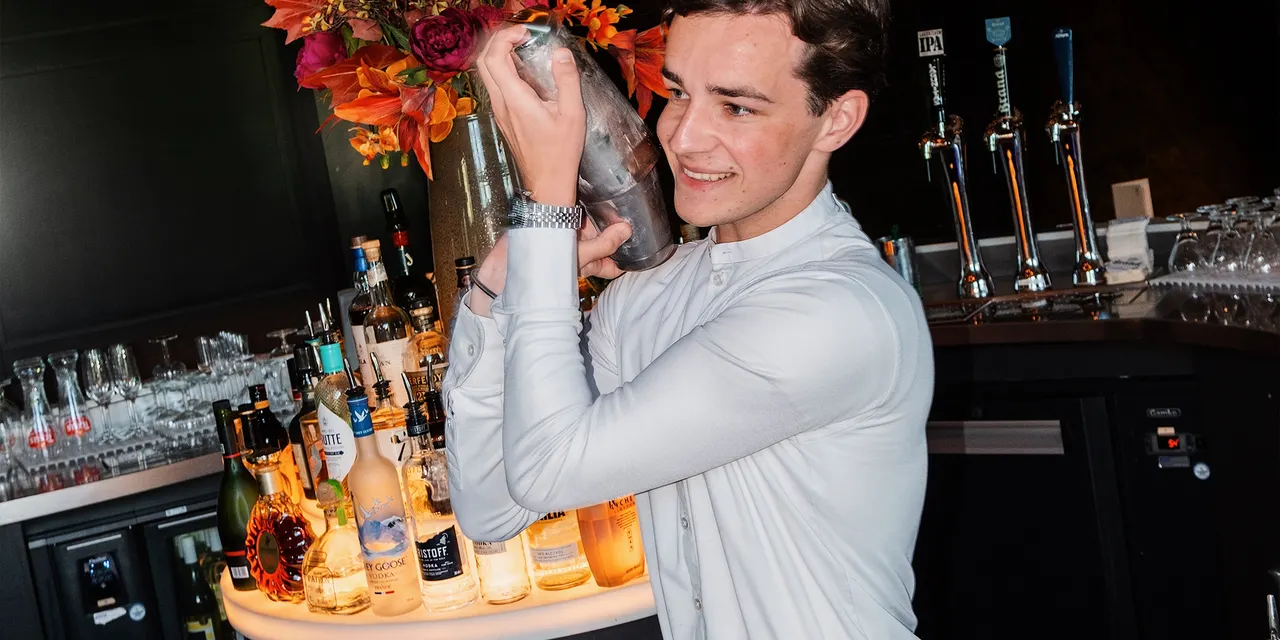 Restaurantbar medewerker