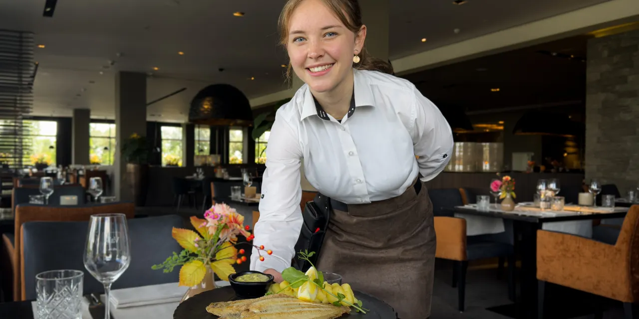 Medewerker bediening 