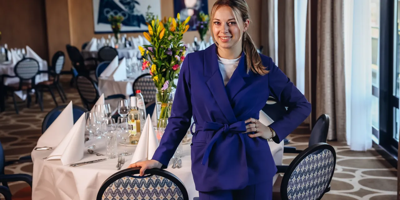 Assistant Restaurant Manager